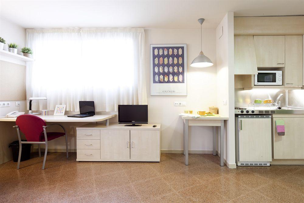 Residencia Universitaria Resa Manuel Agud Querol سان سيباستيان المظهر الخارجي الصورة